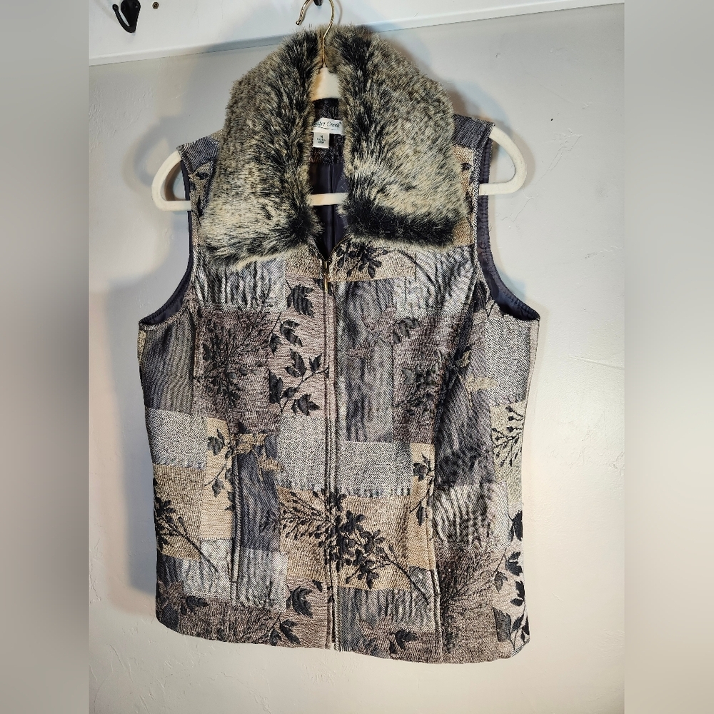 Coldwater Creek Patchwork Tapestry Faux Fur Collar Lined Vest Sz M